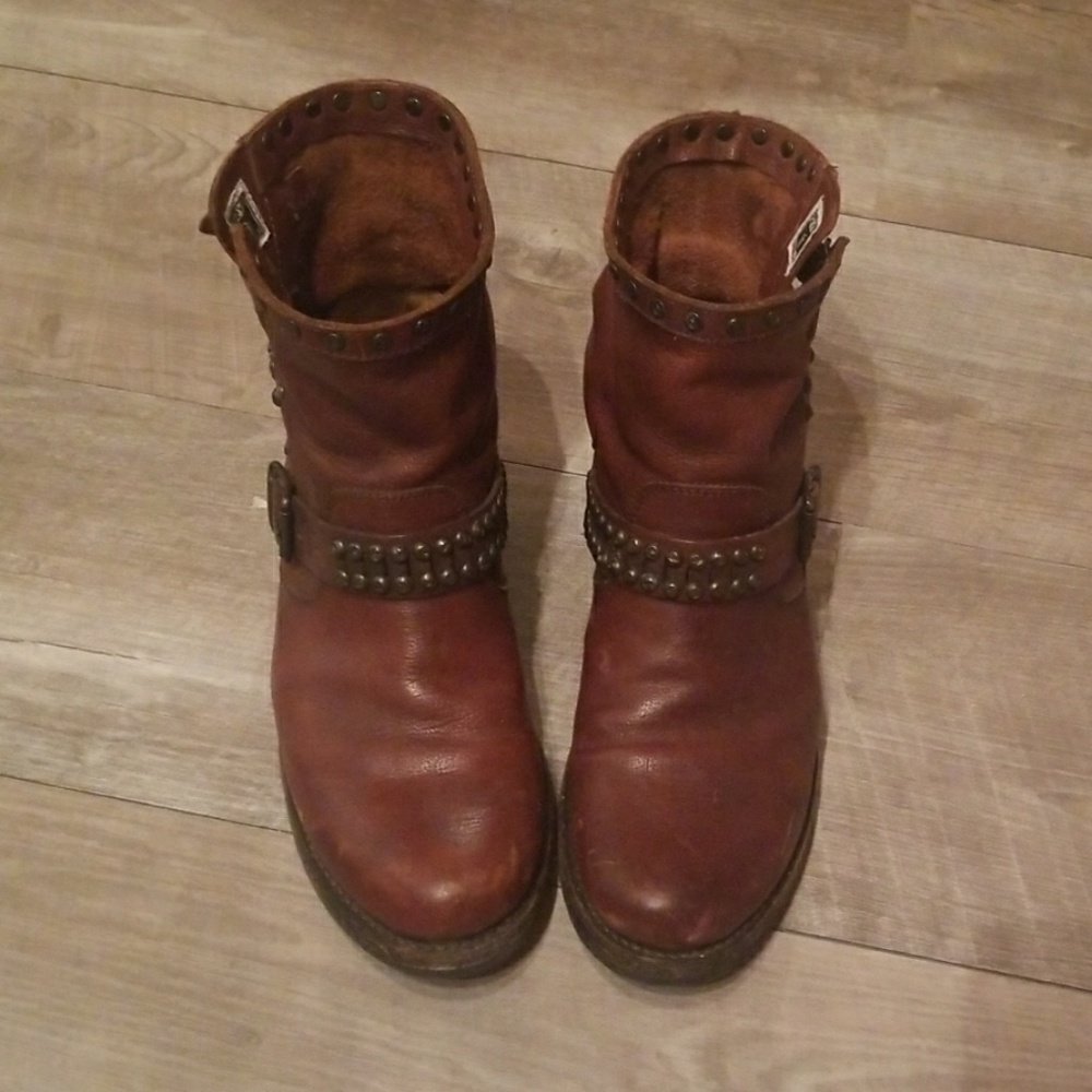 frye leather boots